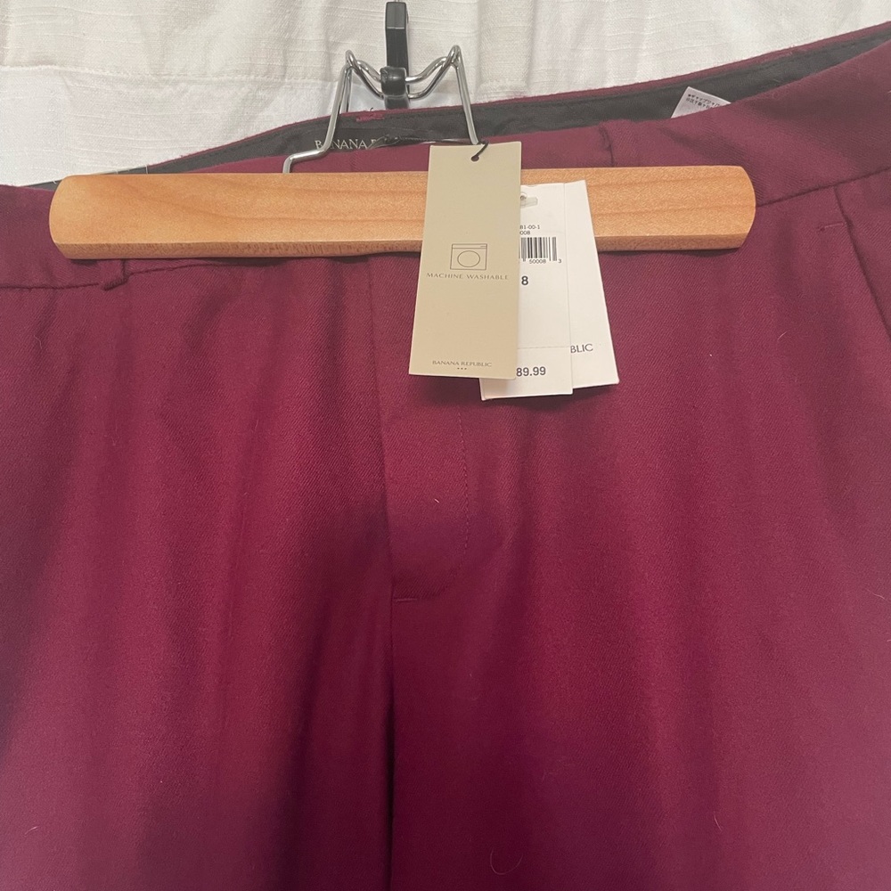 New with Tags! Burgundy Banana Republic suit pants. Size 8R.